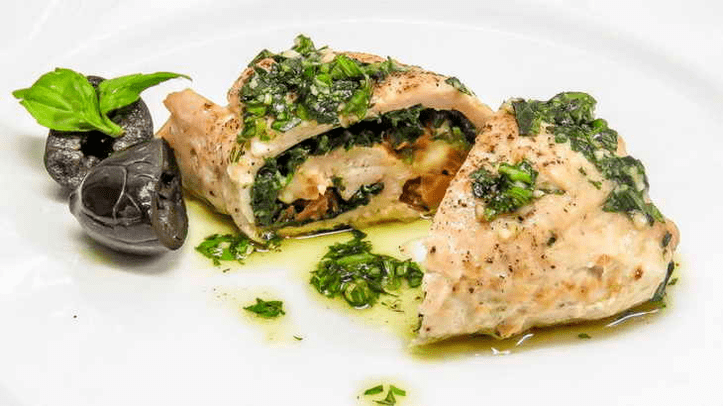 turkey rolls with spinach on a protein diet