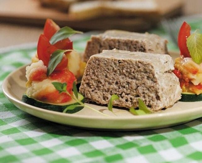 With the diagnosis of pancreatitis of the pancreas, you can steam meat pudding